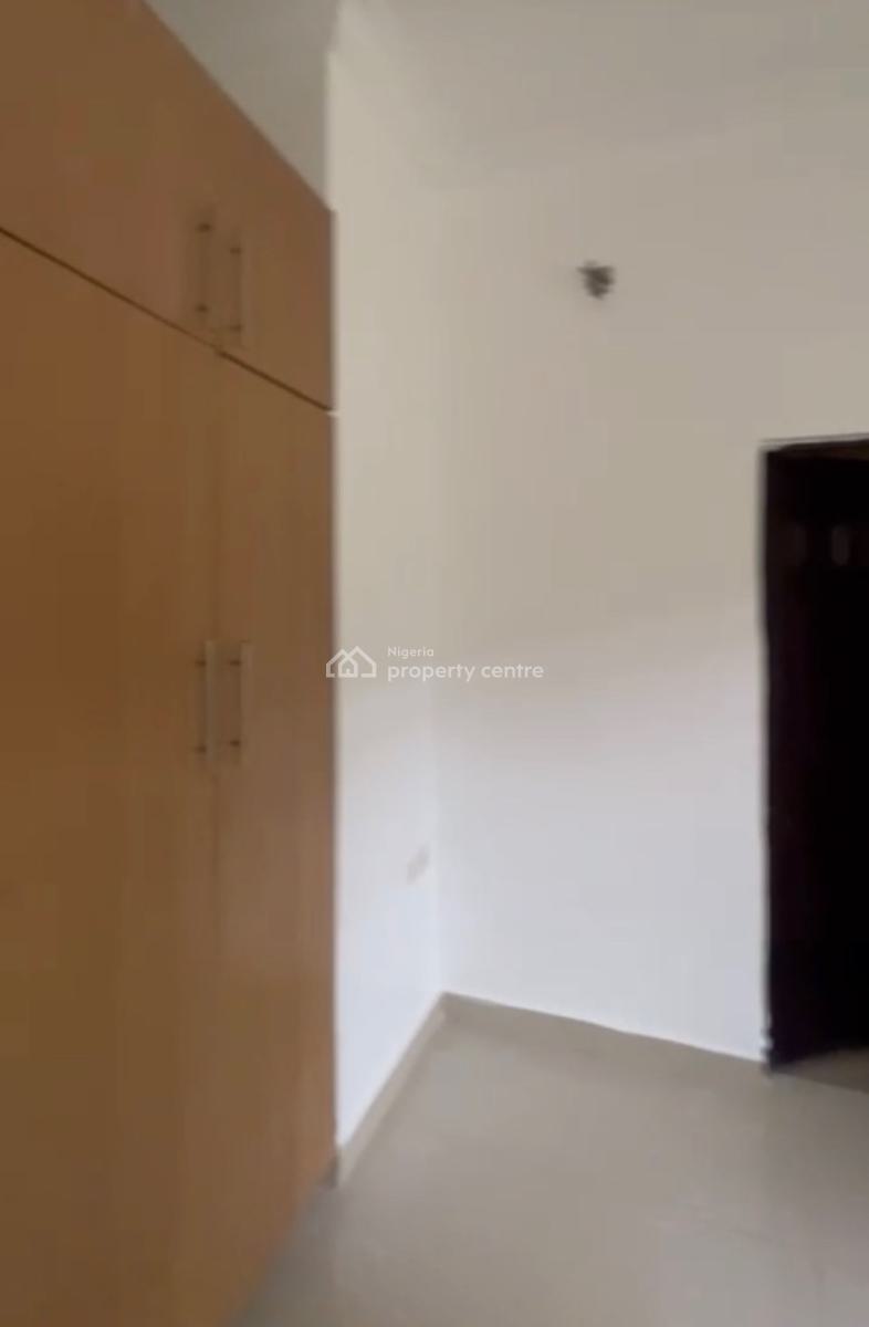 Clean 3 Bedroom Flat, Ground Floor, Tarred Road, By Shafa, Wuye, Abuja, Flat / Apartment for Rent