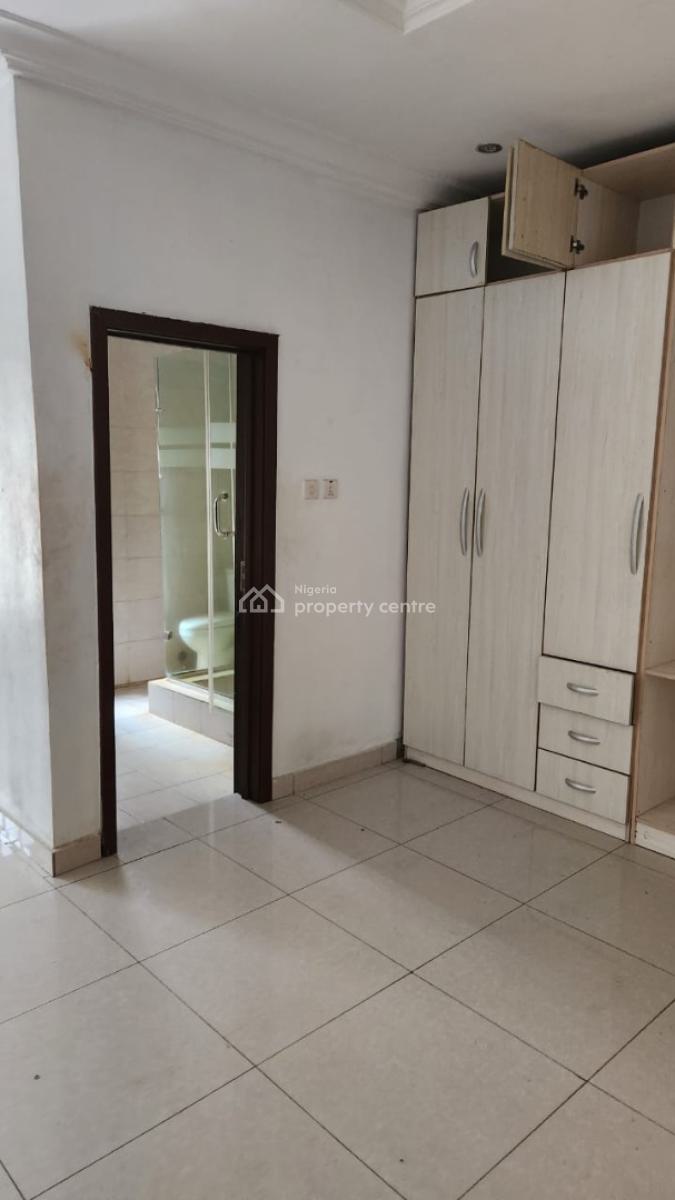 Neatly Used 4 Bedroom Terrace House, Osapa, Lekki, Lagos, Terraced Duplex for Rent