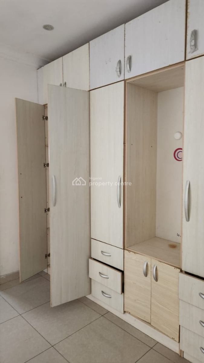 Neatly Used 4 Bedroom Terrace House, Osapa, Lekki, Lagos, Terraced Duplex for Rent