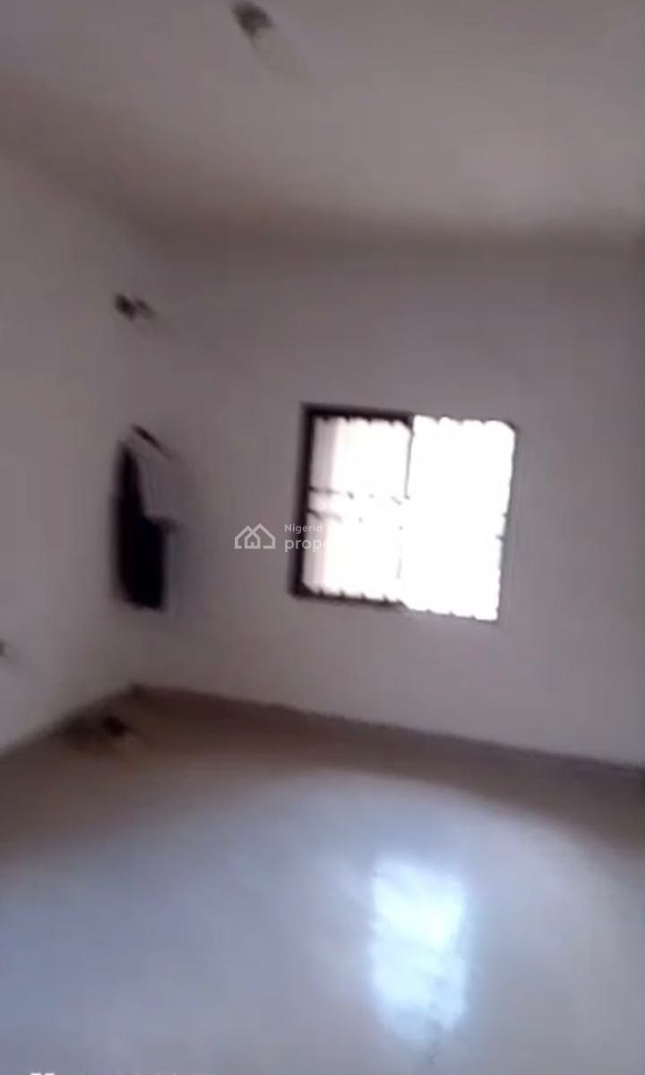 a Standard Nice and Sharp 3 Bedroom Block of Flats, Utako, Abuja, Flat / Apartment for Rent