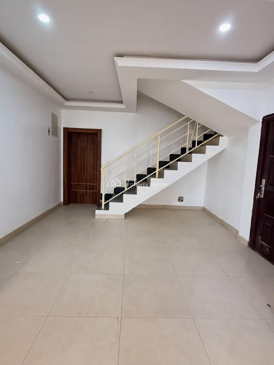 Luxury 4 Bedrooms Semi Detached Gated Duplex,2bedroom Bq,self Compound, Asokoro, Serene Neighborhood Inside an Estate, Asokoro District, Abuja, Semi-detached Duplex for Rent