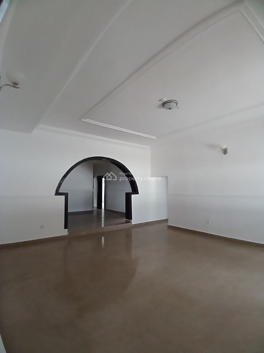 Well Renovated 3 Bedroom Block of Flat, Diplomatic Zone, Asokoro District, Abuja, House for Rent