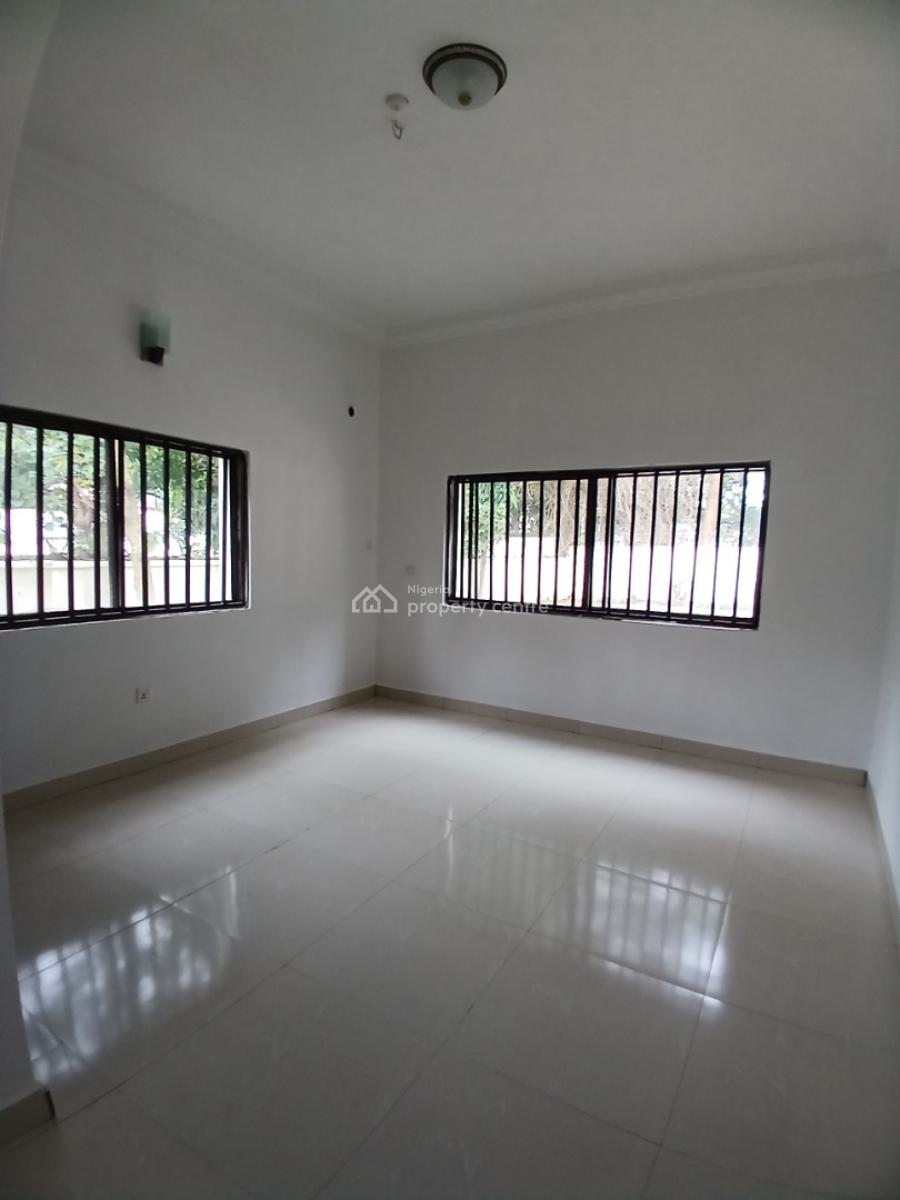 Well Renovated 3 Bedroom Block of Flat, Diplomatic Zone, Asokoro District, Abuja, House for Rent