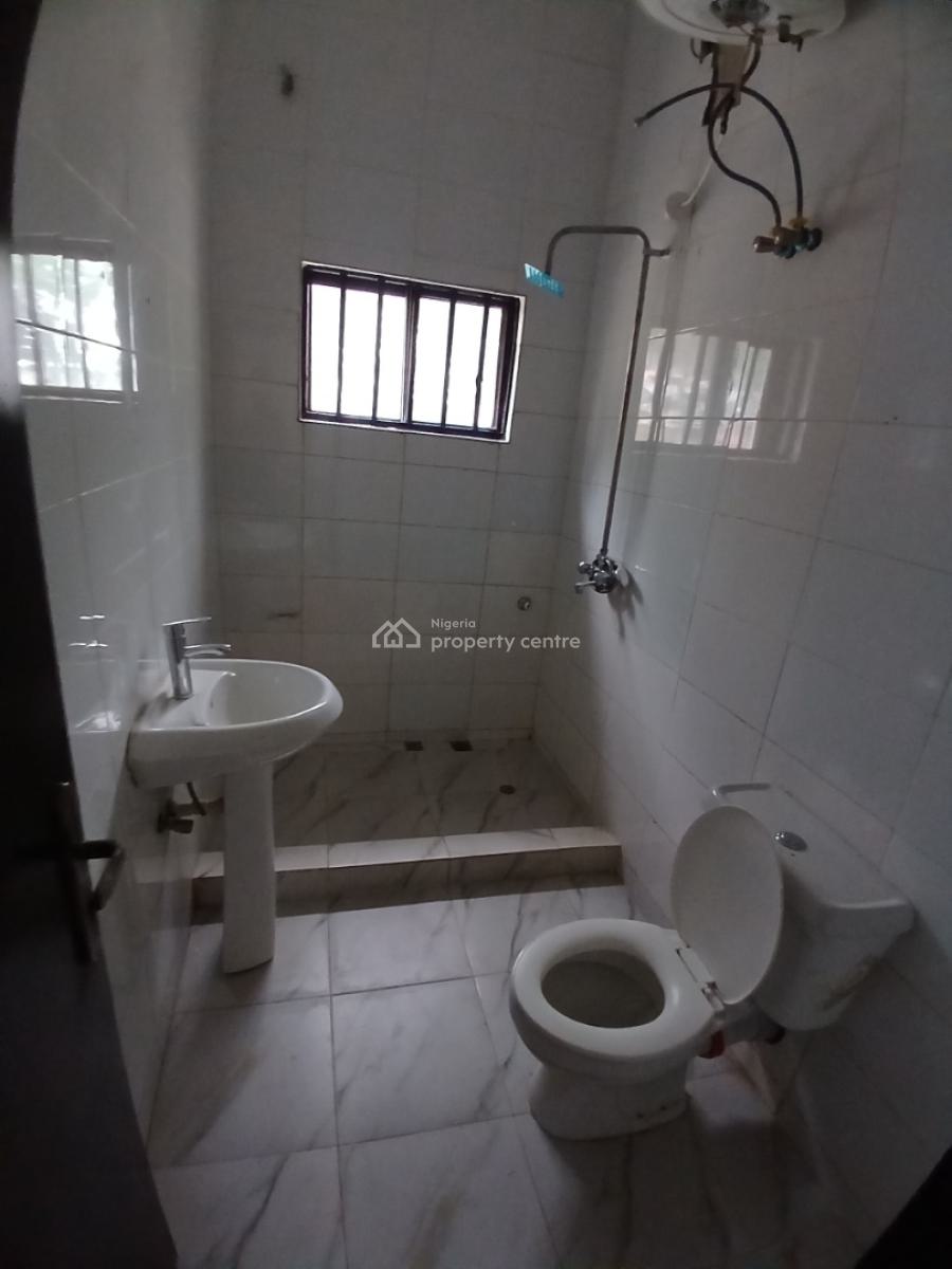 Well Renovated 3 Bedroom Block of Flat, Diplomatic Zone, Asokoro District, Abuja, House for Rent