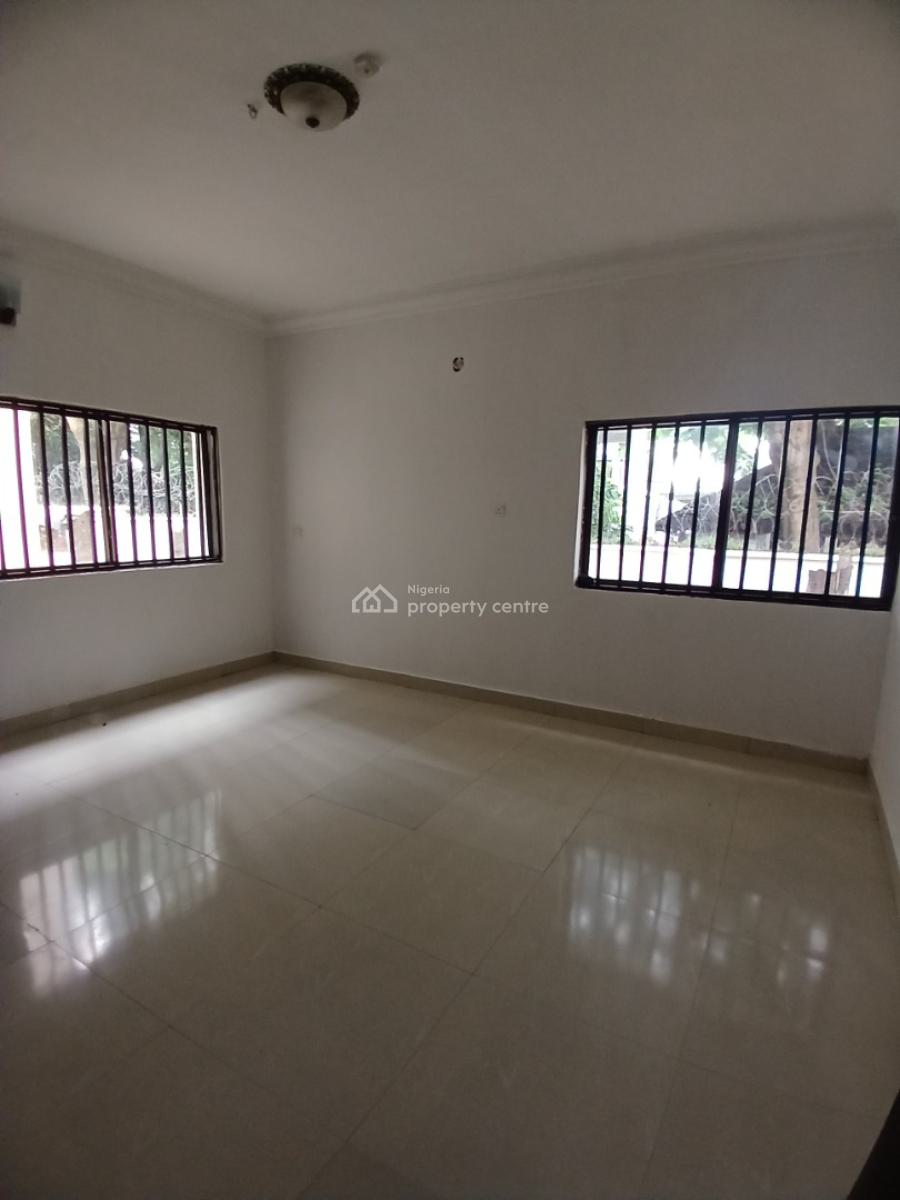 Well Renovated 3 Bedroom Block of Flat, Diplomatic Zone, Asokoro District, Abuja, House for Rent