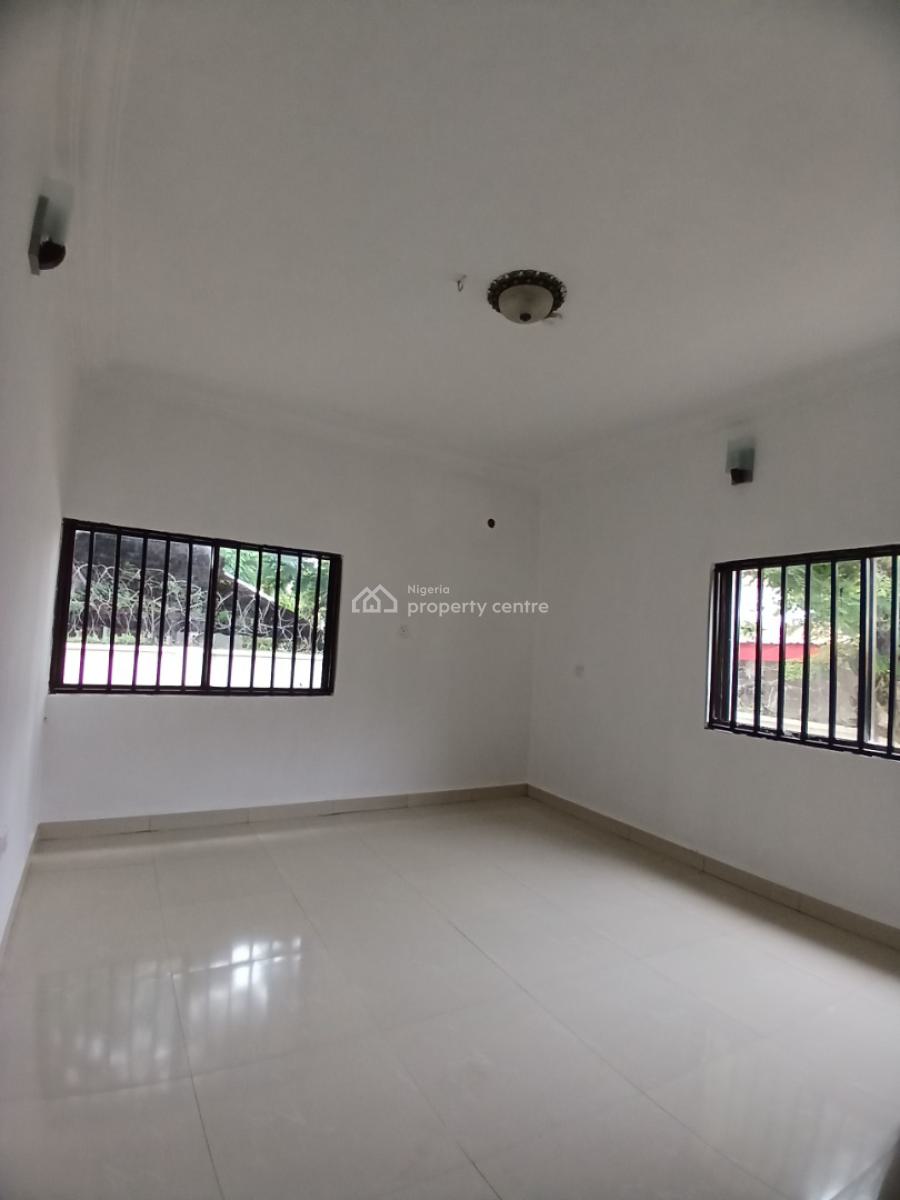 Well Renovated 3 Bedroom Block of Flat, Diplomatic Zone, Asokoro District, Abuja, House for Rent