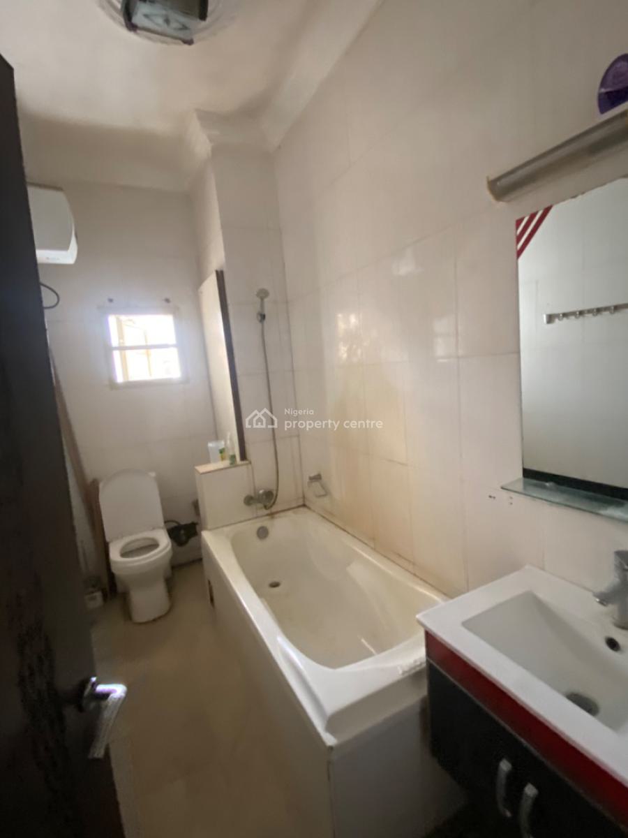 Luxury Spacious 3 Bedroom Flat Fully Serviced, with Ac, Gen, Laundry, By Arab, Utako, Abuja, Flat / Apartment for Rent