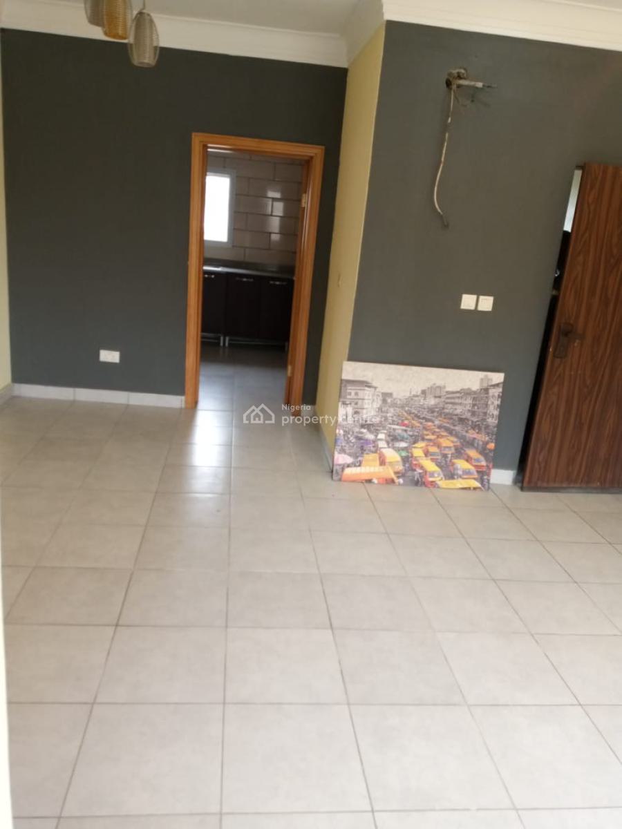 2 Bedroom Apartment, Lekki Phase 1, Lekki, Lagos, Flat / Apartment for Rent