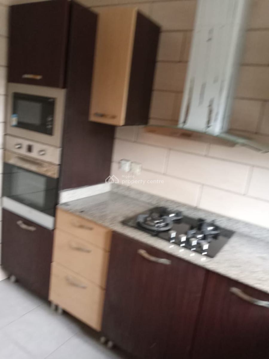 2 Bedroom Apartment, Lekki Phase 1, Lekki, Lagos, Flat / Apartment for Rent