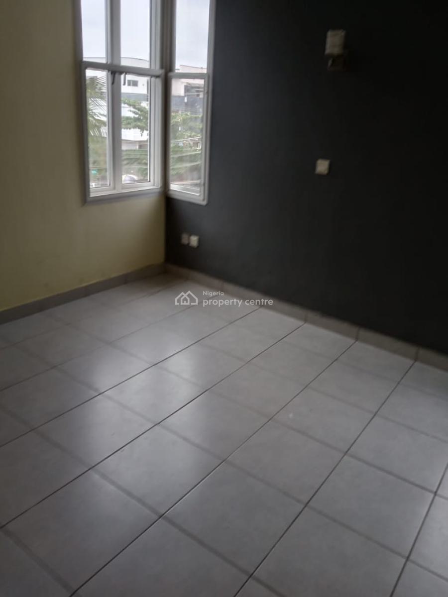 2 Bedroom Apartment, Lekki Phase 1, Lekki, Lagos, Flat / Apartment for Rent