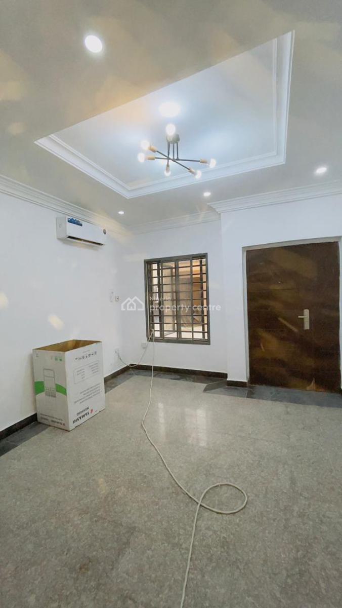 Luxury 3 Bedroom Self Service Apartment with Bq, Lekki Phase 1, Lekki, Lagos, Flat / Apartment for Rent