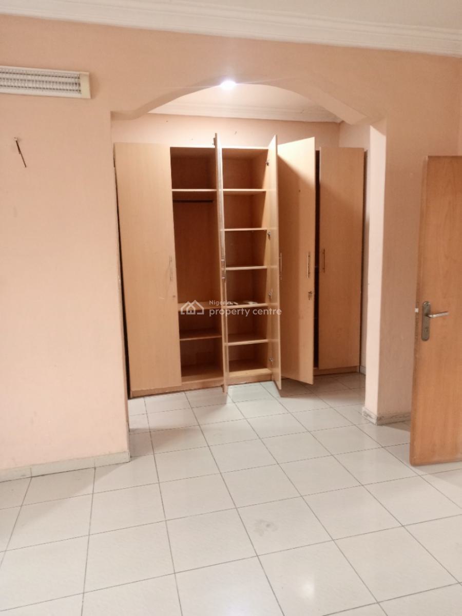 a Lovely 3 Flat with a Bq in a Serviced Apartment, Ikeja Gra, Ikeja, Lagos, Flat / Apartment for Rent