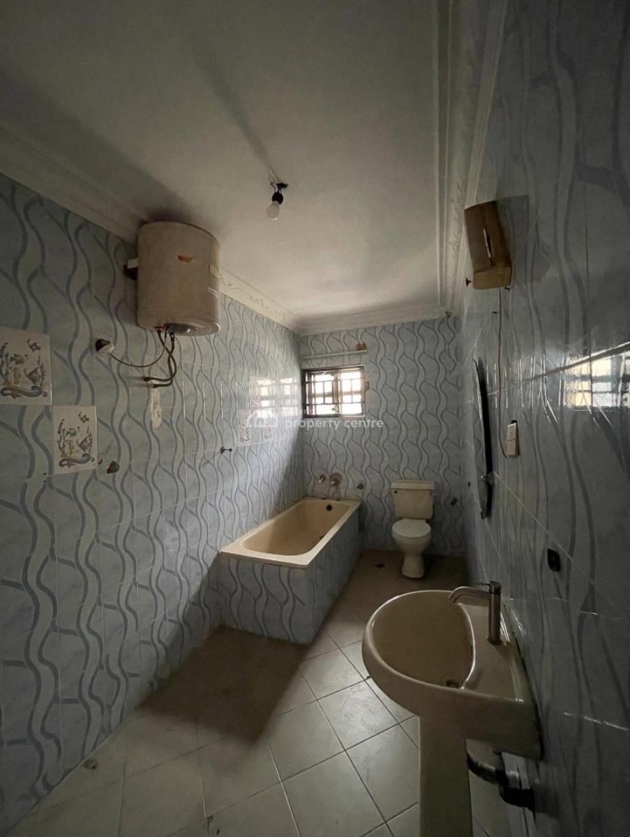 Contemporary 5 Bedroom Semi Detached Duplex with Bq, Lekki Phase 1, Lekki, Lagos, Semi-detached Duplex for Rent
