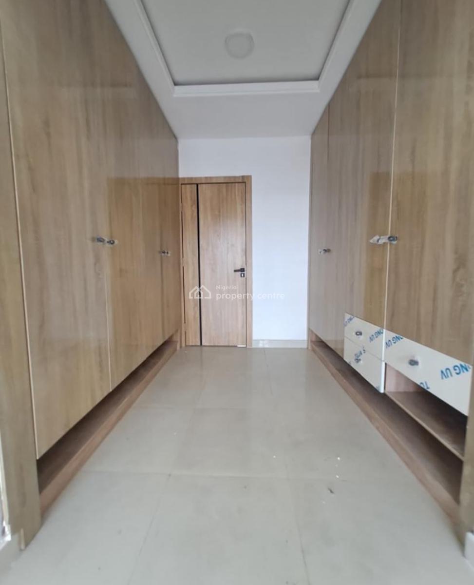 Spacious 6 Bedroom Semi Detached Duplex with Bq, Western Foreshore Estate, Osapa, Lekki, Lagos, Semi-detached Duplex for Sale