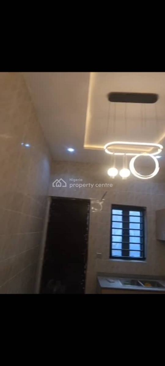 4 Bedroom Semi Detached House, Lekki Phase 1, Lekki, Lagos, Semi-detached Duplex for Rent