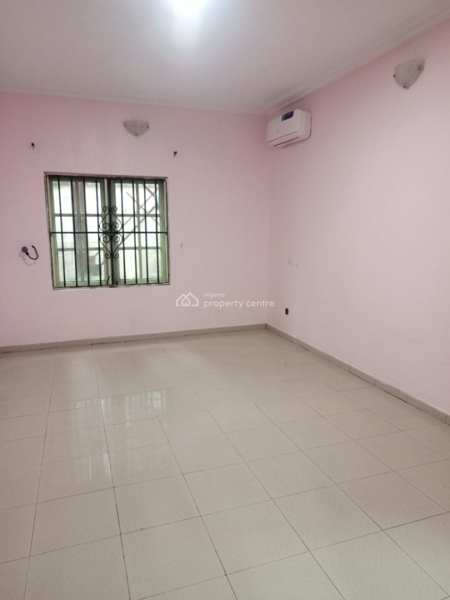 4 Bedroom Flat in a Sere Environment with a Bq Pool and Gym, Ikeja Gra, Ikeja, Lagos, Flat / Apartment for Rent