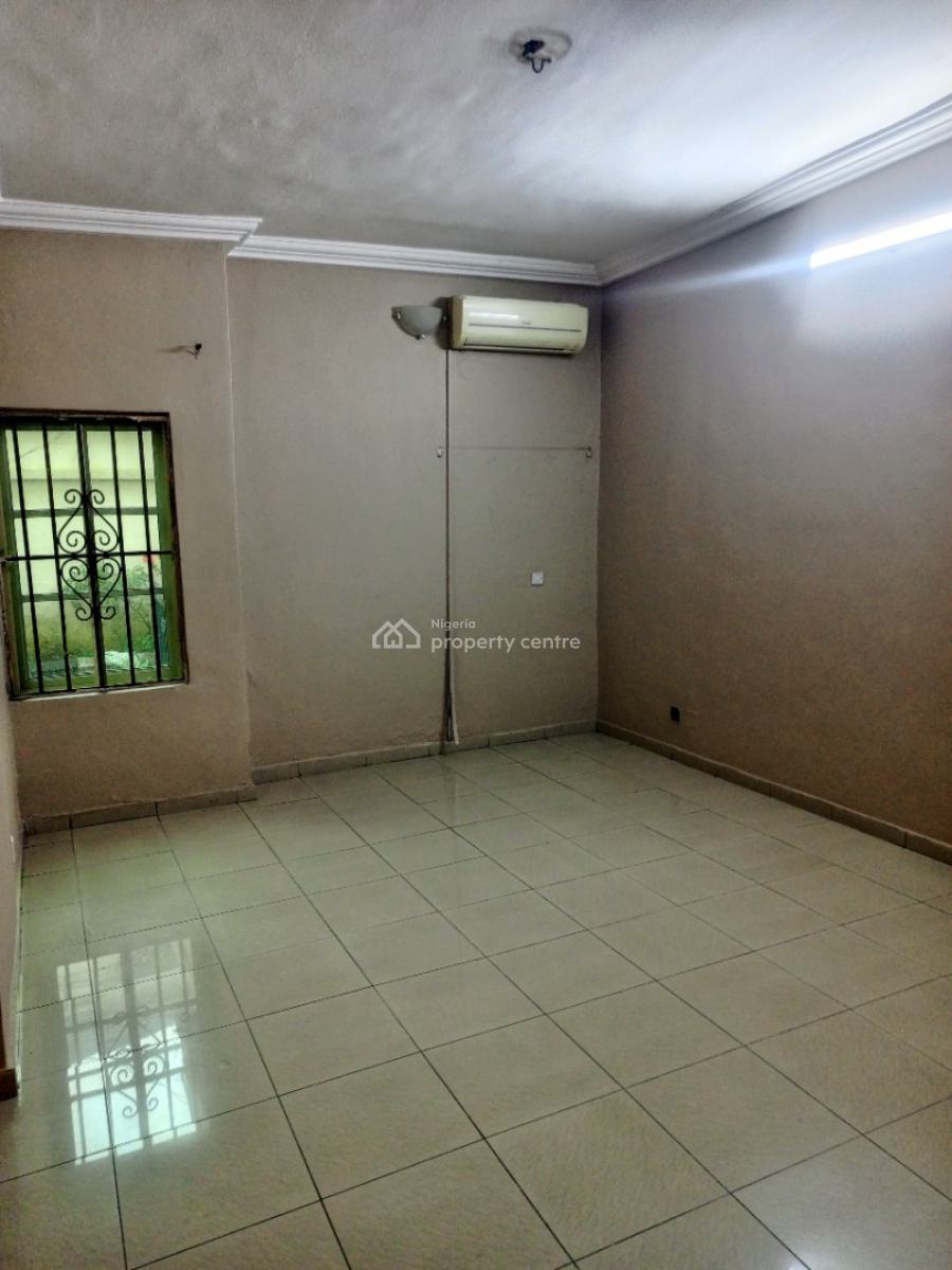 4 Bedroom Flat in a Sere Environment with a Bq Pool and Gym, Ikeja Gra, Ikeja, Lagos, Flat / Apartment for Rent