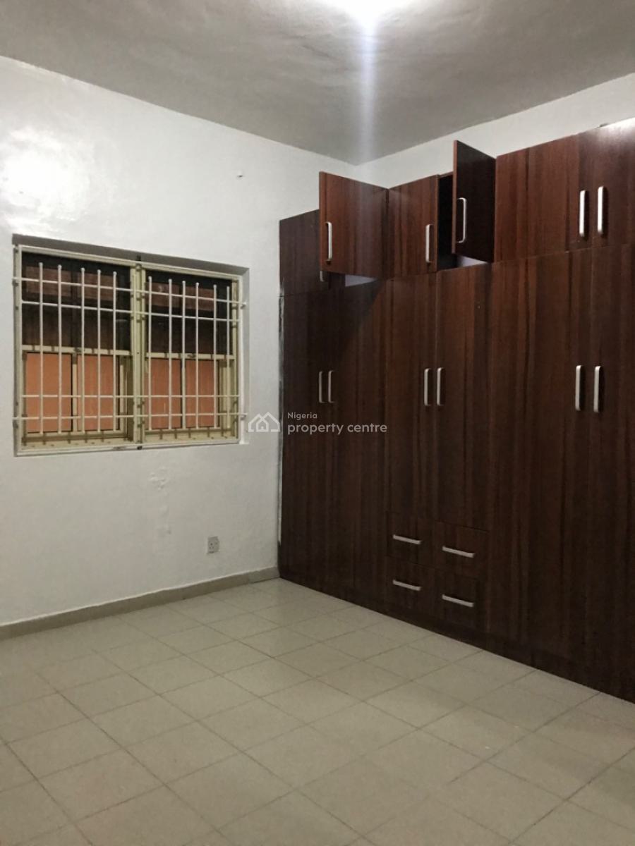 Fully Service 3 Bedroom Flat with a Room Bq @lekki Phase 1, Lekki Phase 1, Lekki, Lagos, Flat / Apartment for Rent