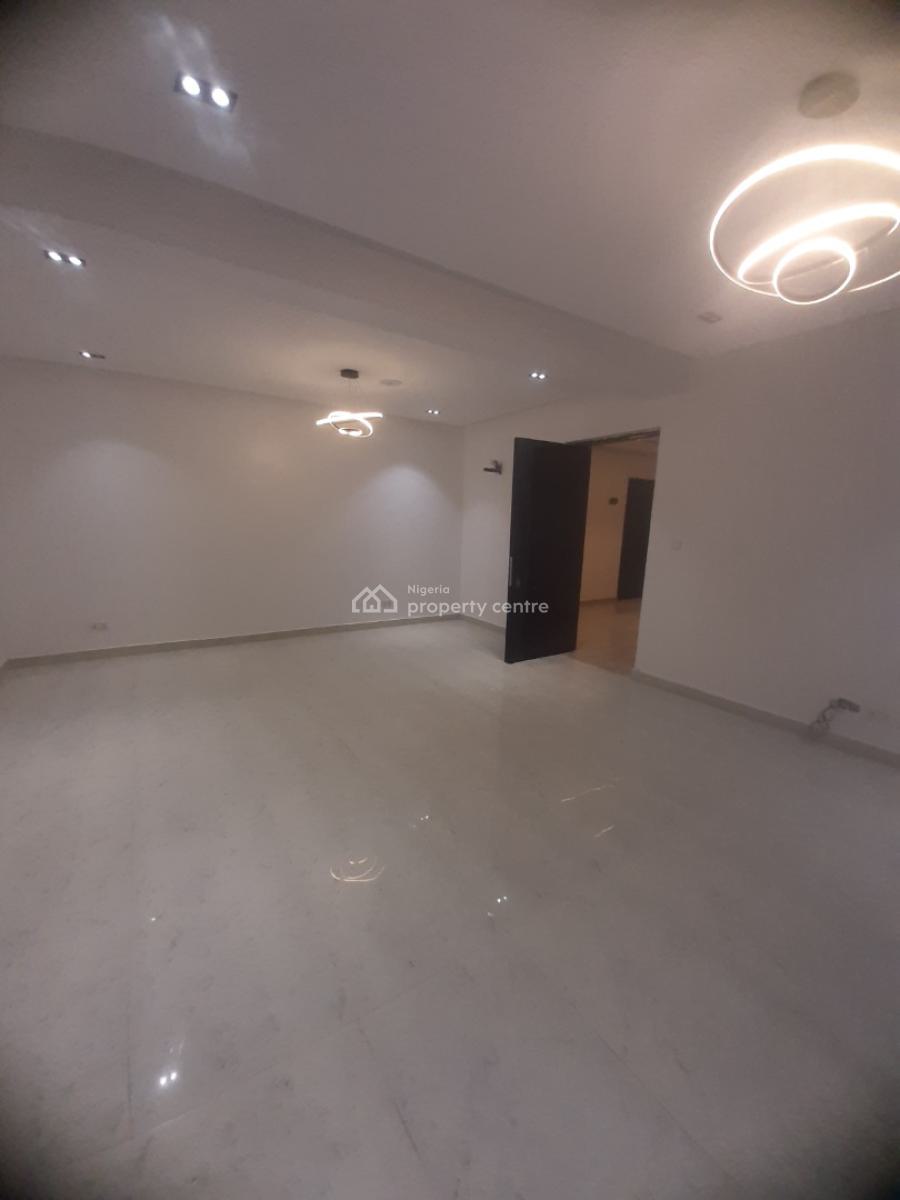 Newly Built and Serviced with 24/7 Power Supply 2 Bedroom En-suite Fla, Ikate Elegushi, Lekki, Lagos, Flat / Apartment for Sale