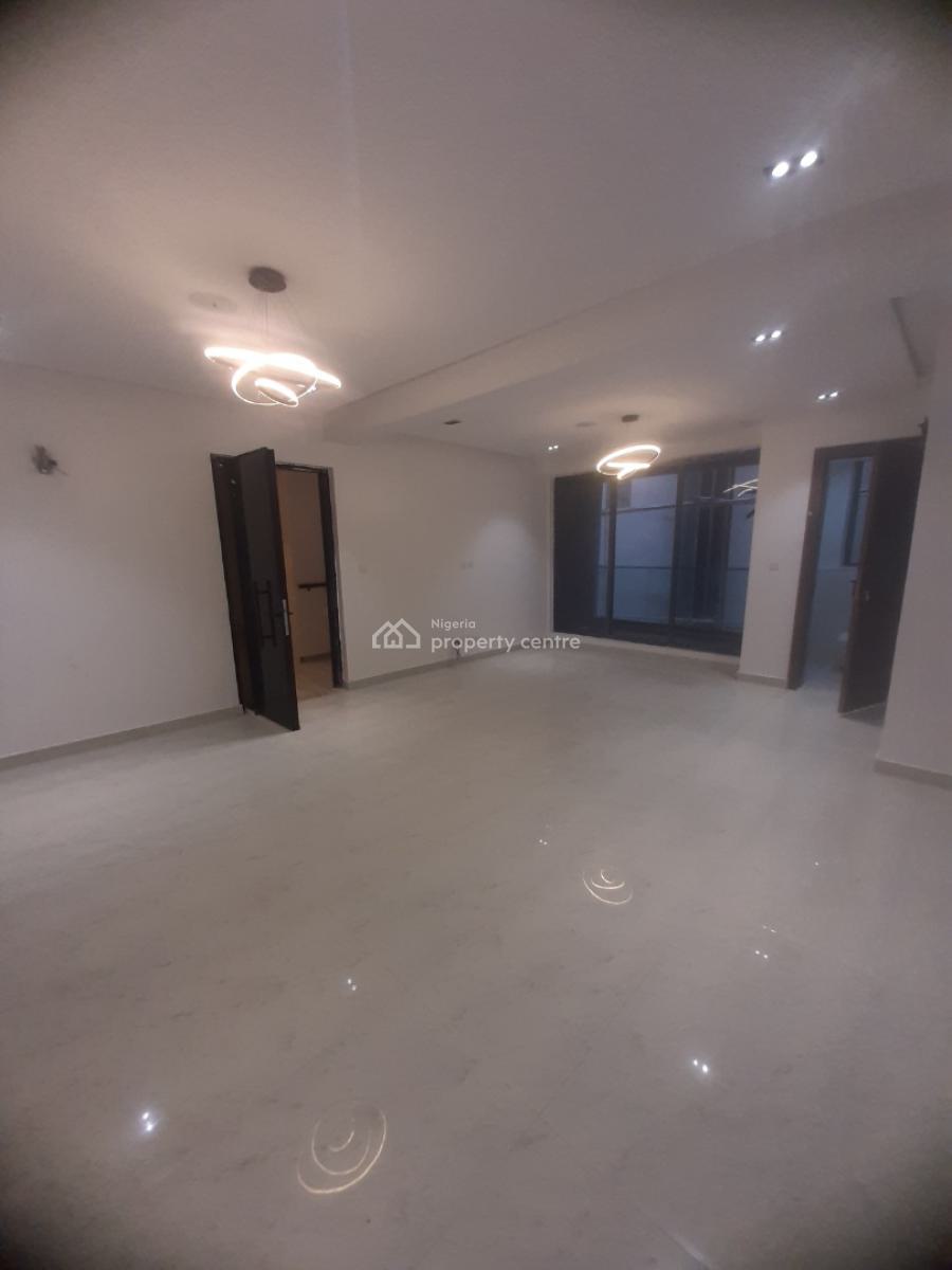 Newly Built and Serviced with 24/7 Power Supply 2 Bedroom En-suite Fla, Ikate Elegushi, Lekki, Lagos, Flat / Apartment for Sale