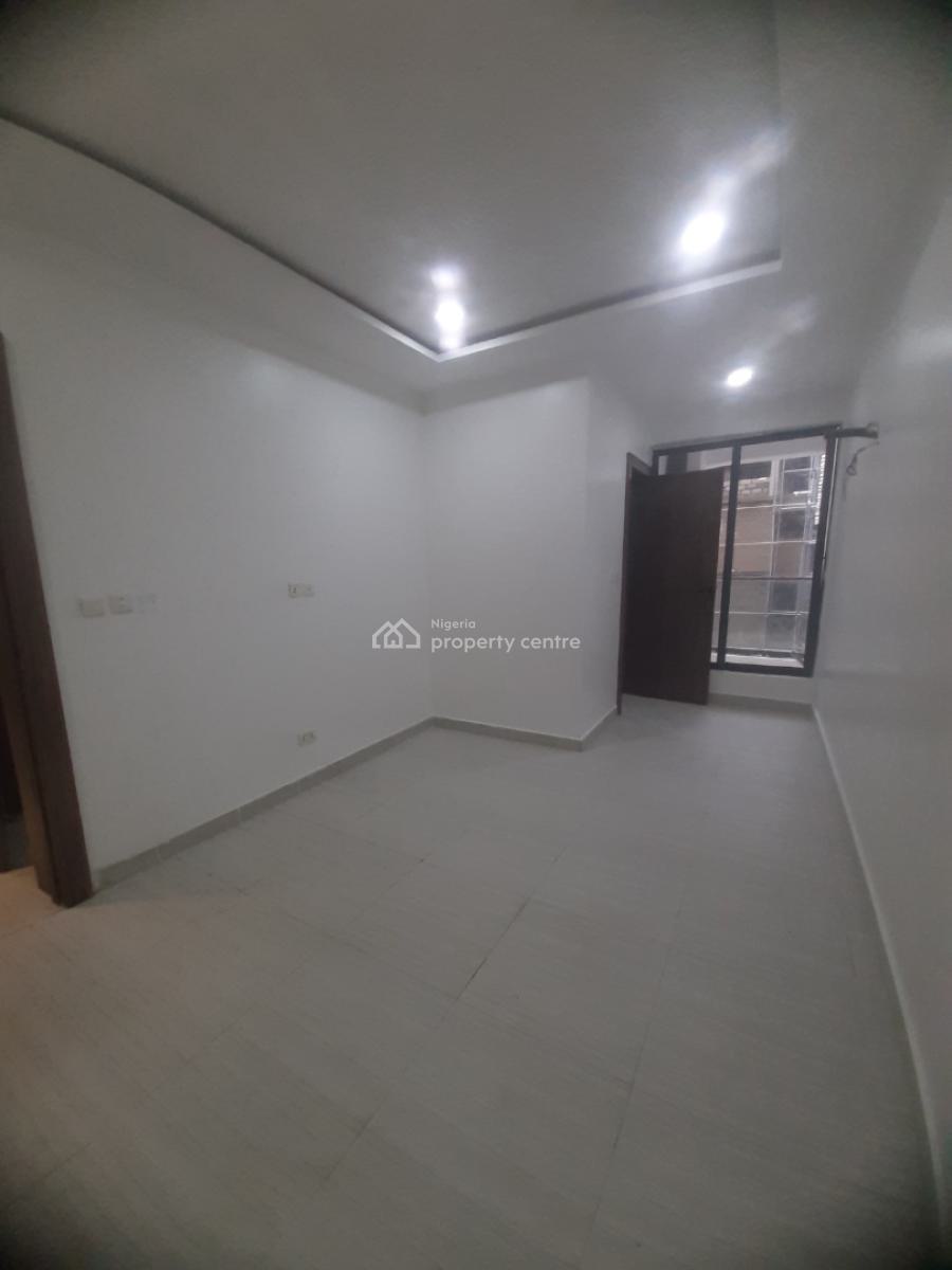 Newly Built and Serviced with 24/7 Power Supply 2 Bedroom En-suite Fla, Ikate Elegushi, Lekki, Lagos, Flat / Apartment for Sale