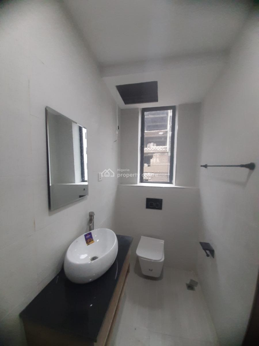 Newly Built and Serviced with 24/7 Power Supply 2 Bedroom En-suite Fla, Ikate Elegushi, Lekki, Lagos, Flat / Apartment for Sale