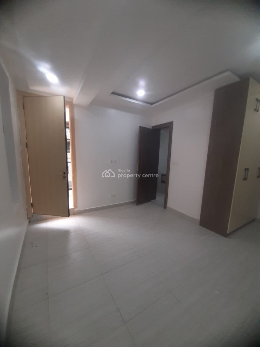 Newly Built and Serviced with 24/7 Power Supply 2 Bedroom En-suite Fla, Ikate Elegushi, Lekki, Lagos, Flat / Apartment for Sale
