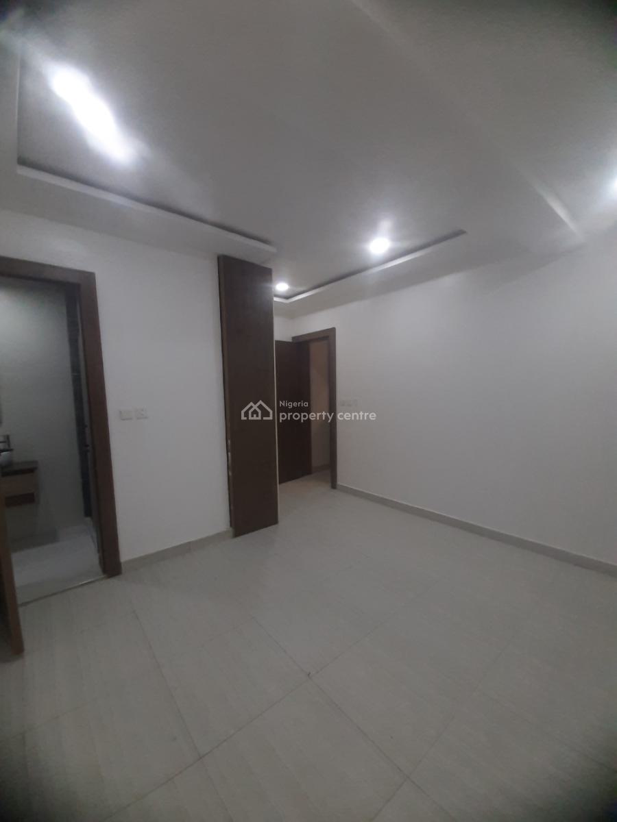 Newly Built and Serviced with 24/7 Power Supply 2 Bedroom En-suite Fla, Ikate Elegushi, Lekki, Lagos, Flat / Apartment for Sale