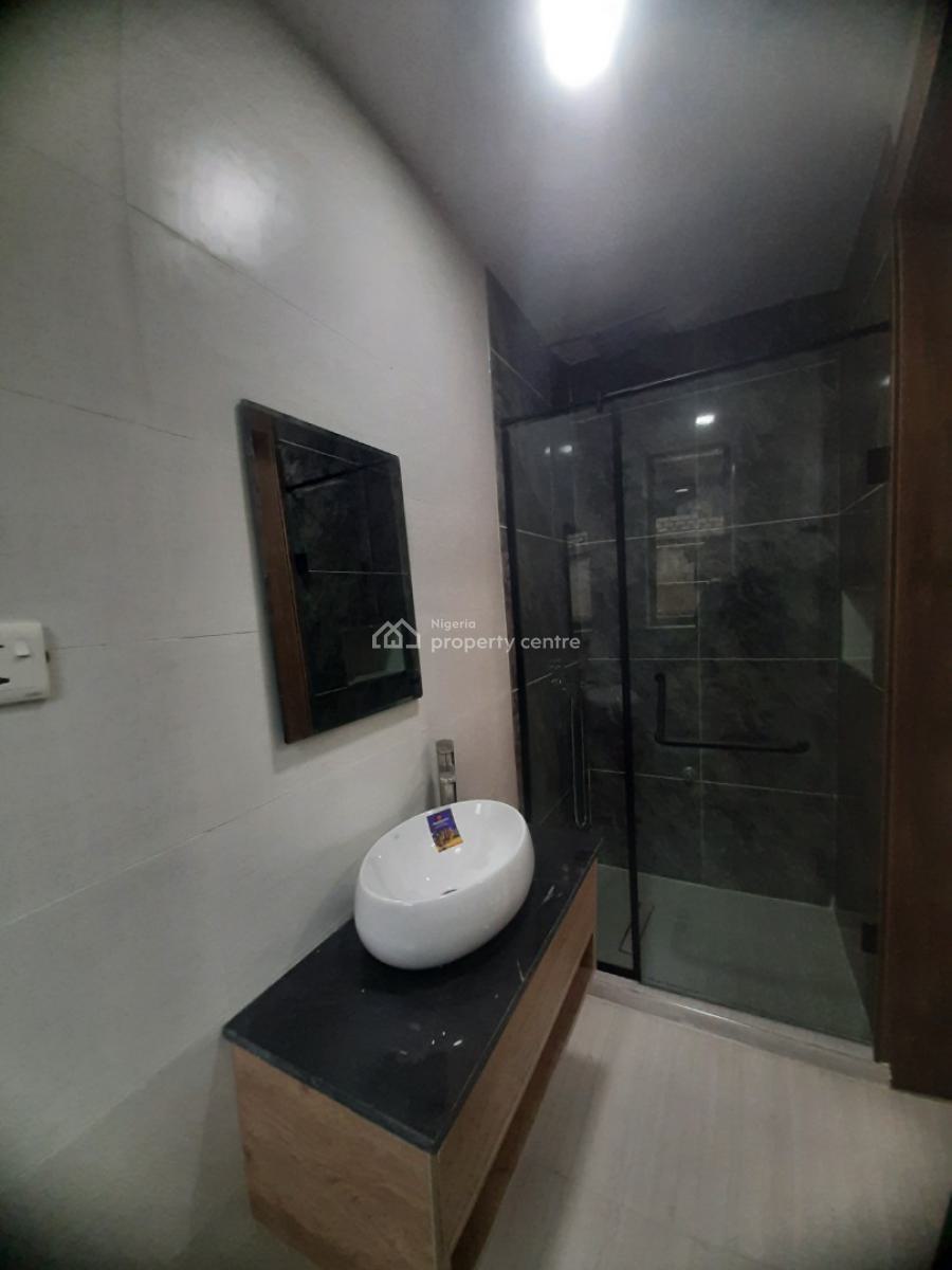 Newly Built and Serviced with 24/7 Power Supply 2 Bedroom En-suite Fla, Ikate Elegushi, Lekki, Lagos, Flat / Apartment for Sale
