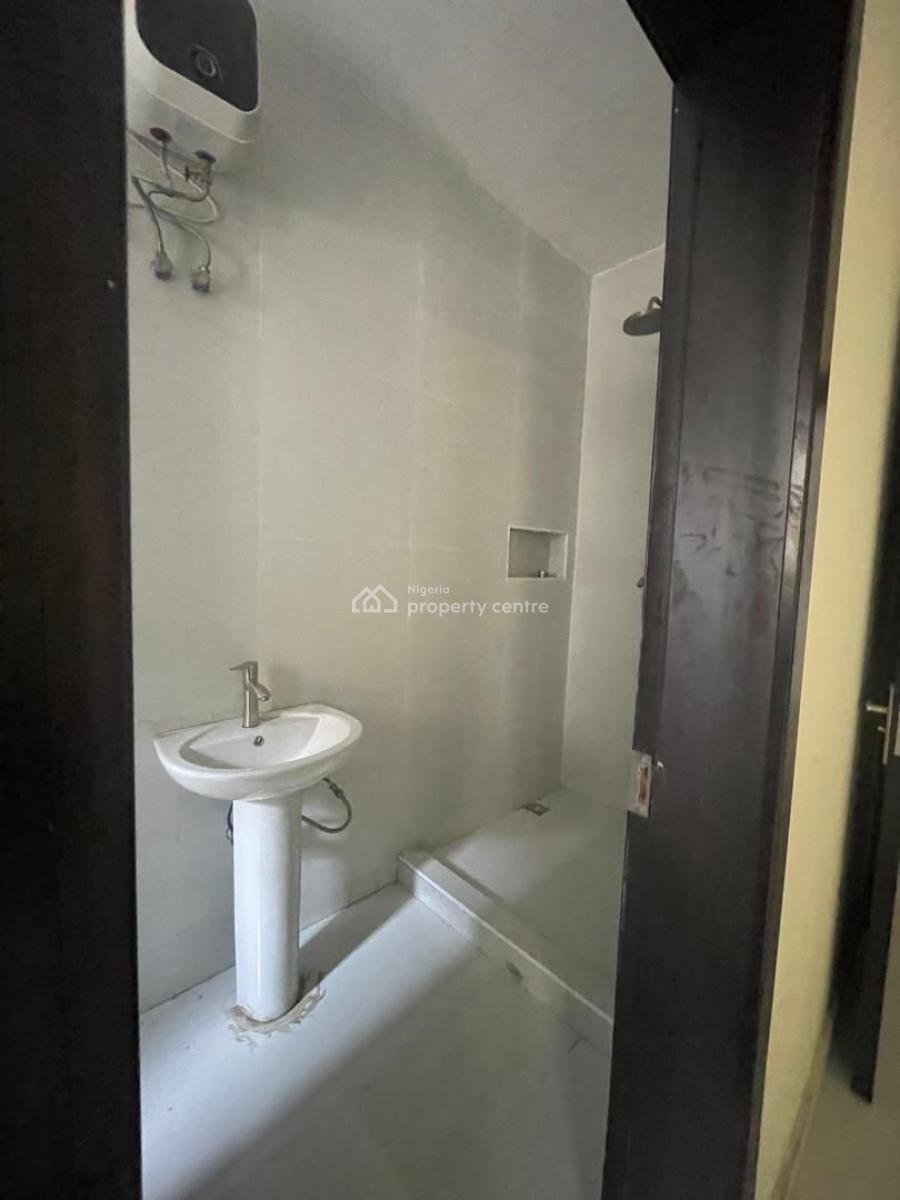 Standard 3 Bedroom Apartment with Bq, Orchid Road Lekki Lagos, Lekki, Lagos, Flat / Apartment for Rent