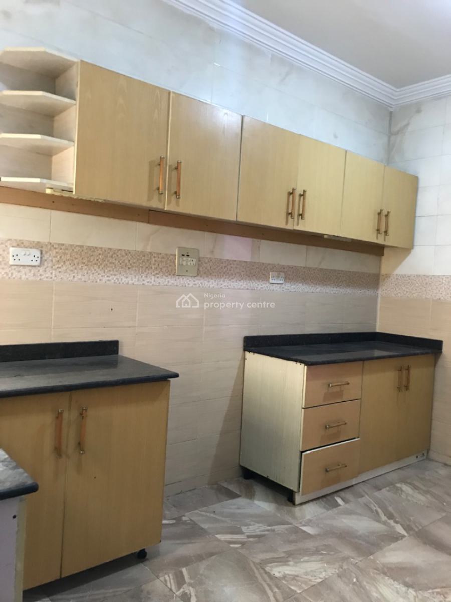 Very Standard and Massive Clean 2 Bedroom Flat @lekki Phase 1, Lekki Phase 1, Lekki, Lagos, Flat / Apartment for Rent