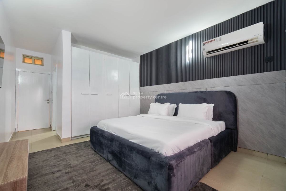 Super Luxurious, Massive 3 Bedroom Penthouse Duplex with Ps5, in-hous, Lekki Phase 1, Lekki, Lagos, Flat / Apartment Short Let