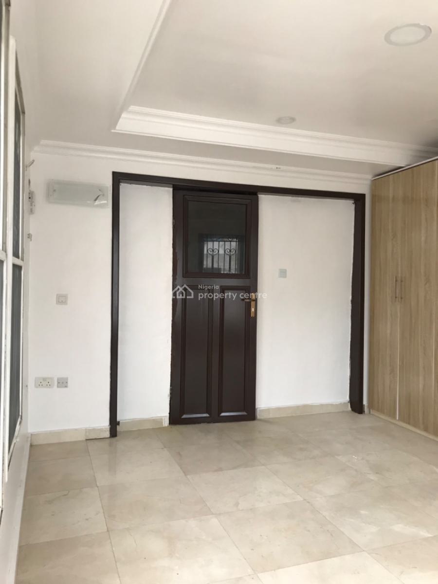 Fully Service Mini Flat @lekki Phase 1, Lekki Phase 1, Lekki, Lagos, Mini Flat (room and Parlour) for Rent
