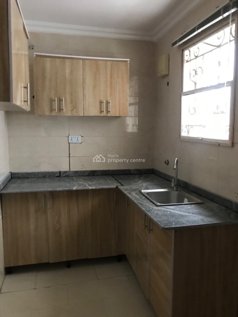 Fully Service Mini Flat @lekki Phase 1, Lekki Phase 1, Lekki, Lagos, Mini Flat (room and Parlour) for Rent