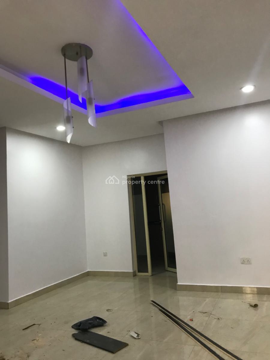 Fully Service and Fitted 2 Bedroom Flat, Lekki Phase 1, Lekki, Lagos, Flat / Apartment for Rent