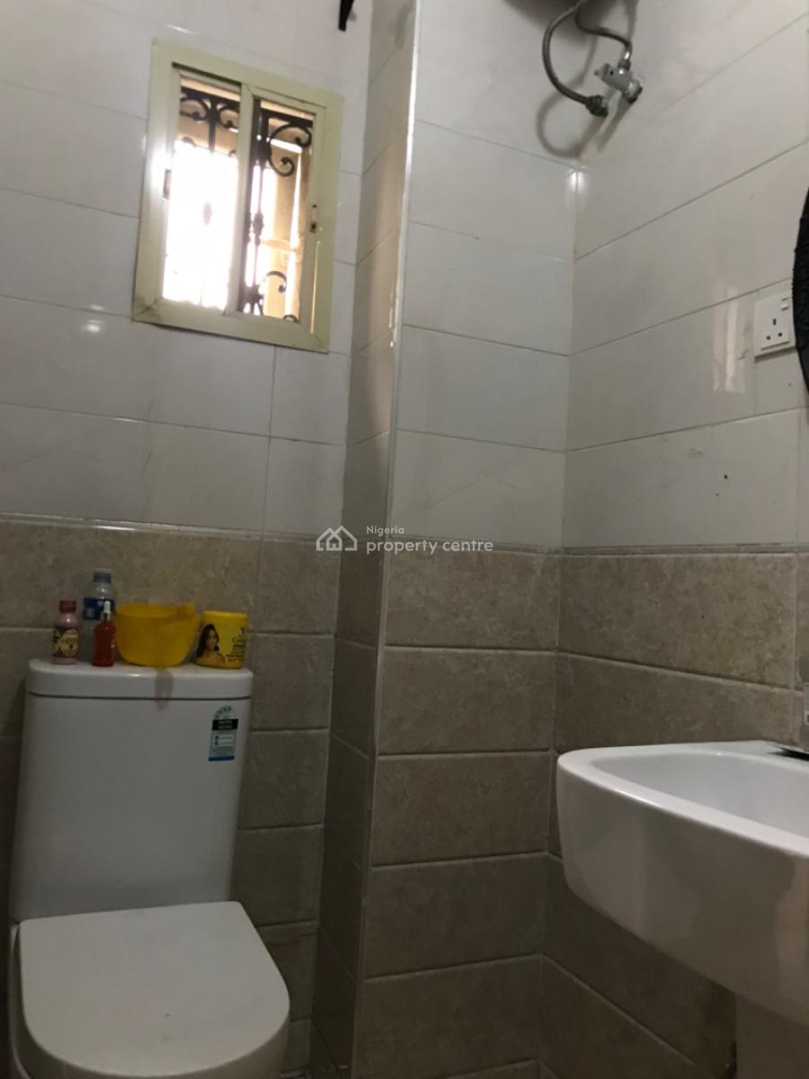 Fully Service and Fitted 2 Bedroom Flat, Lekki Phase 1, Lekki, Lagos, Flat / Apartment for Rent