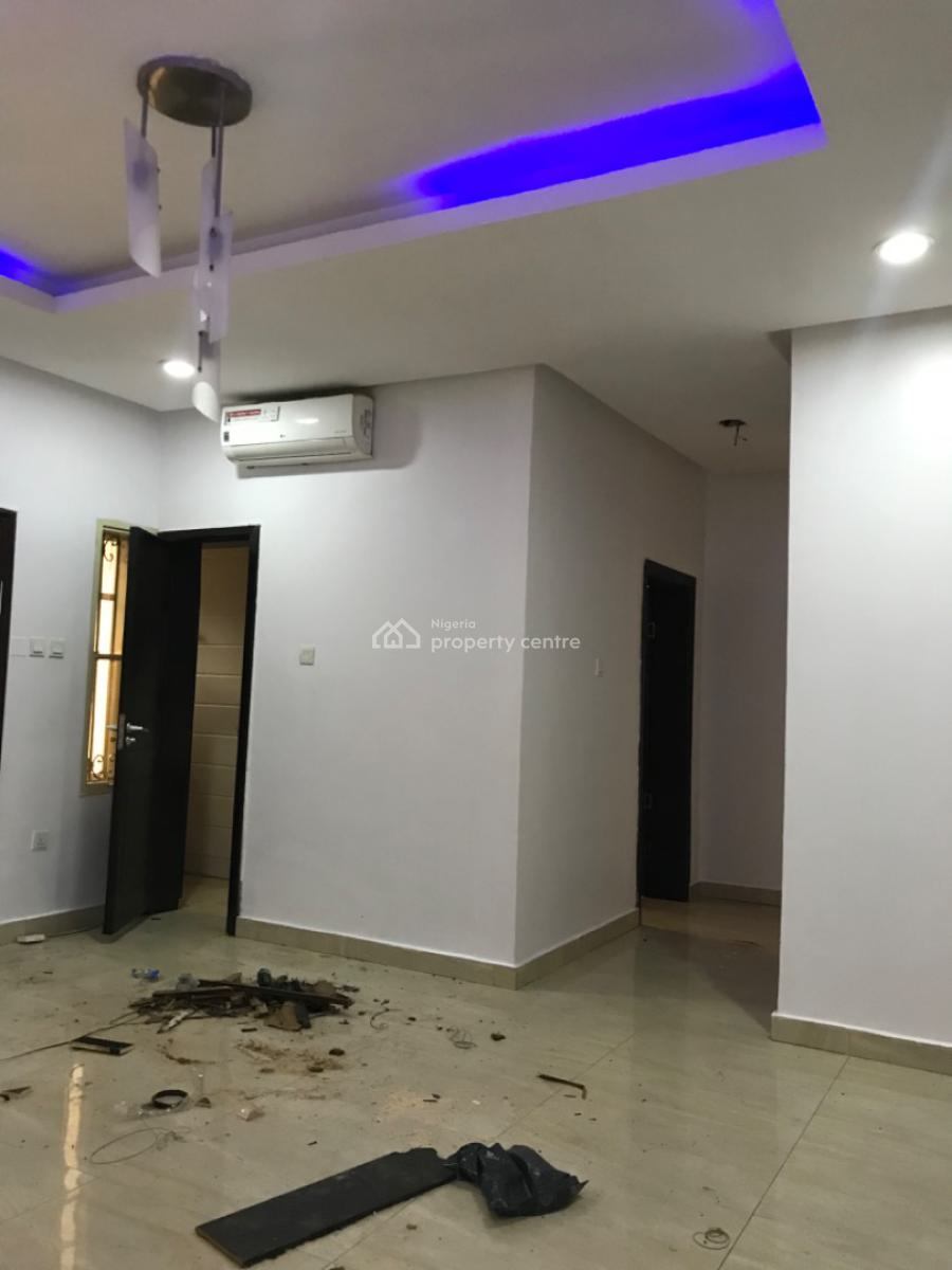 Fully Service and Fitted 2 Bedroom Flat, Lekki Phase 1, Lekki, Lagos, Flat / Apartment for Rent