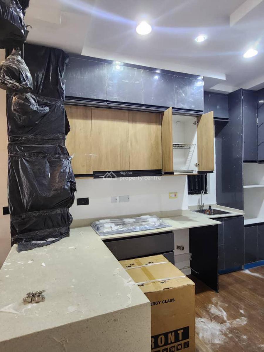 Brand Newly Built Luxury Serviced 2bedrooms Apartment with Pool,lift, Off Ligali Ayorinde, Victoria Island (vi), Lagos, Flat / Apartment for Sale
