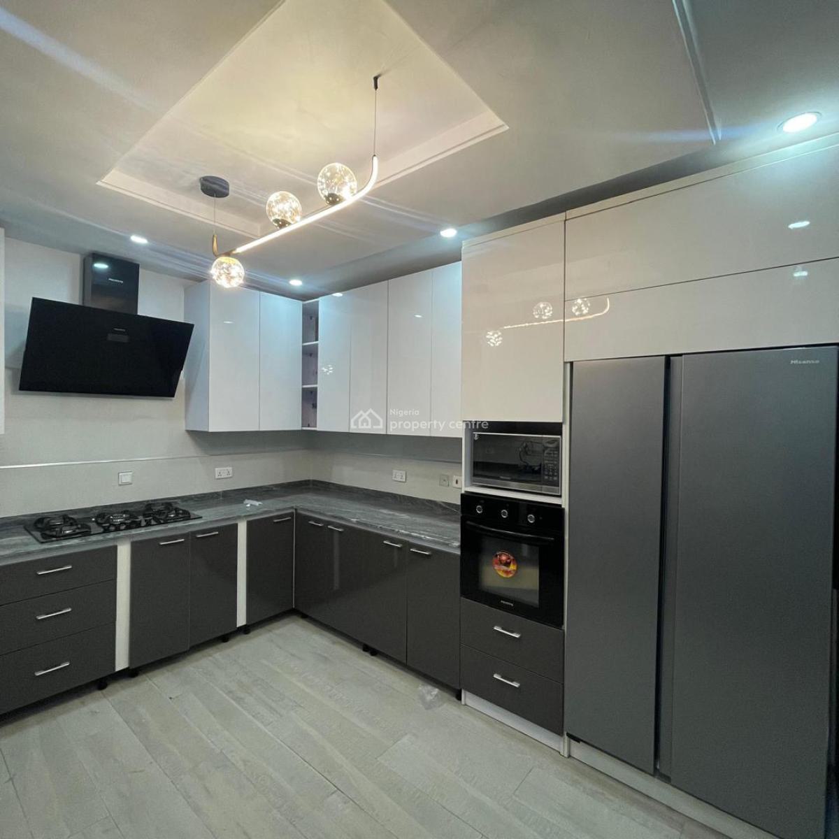 2 Bedrooms Apartment with Private Cinema,snooker and Pool, Lekki Phase 1, Lekki, Lagos, Flat / Apartment Short Let