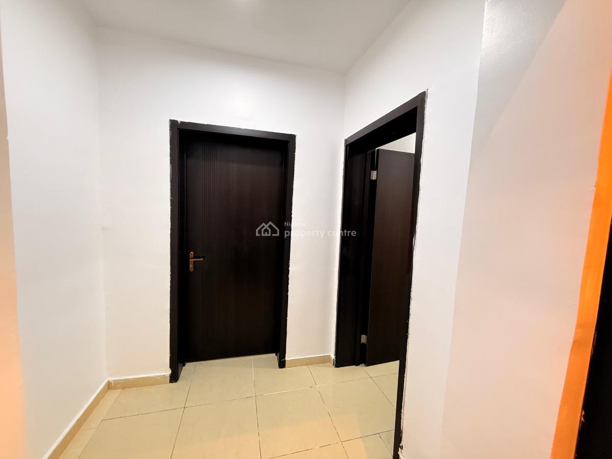 Luxury 1 Bedroom with Snooker Board / Tennis Board , Furnished Balcony, Lekki Phase 1, Lekki, Lagos, Flat / Apartment Short Let