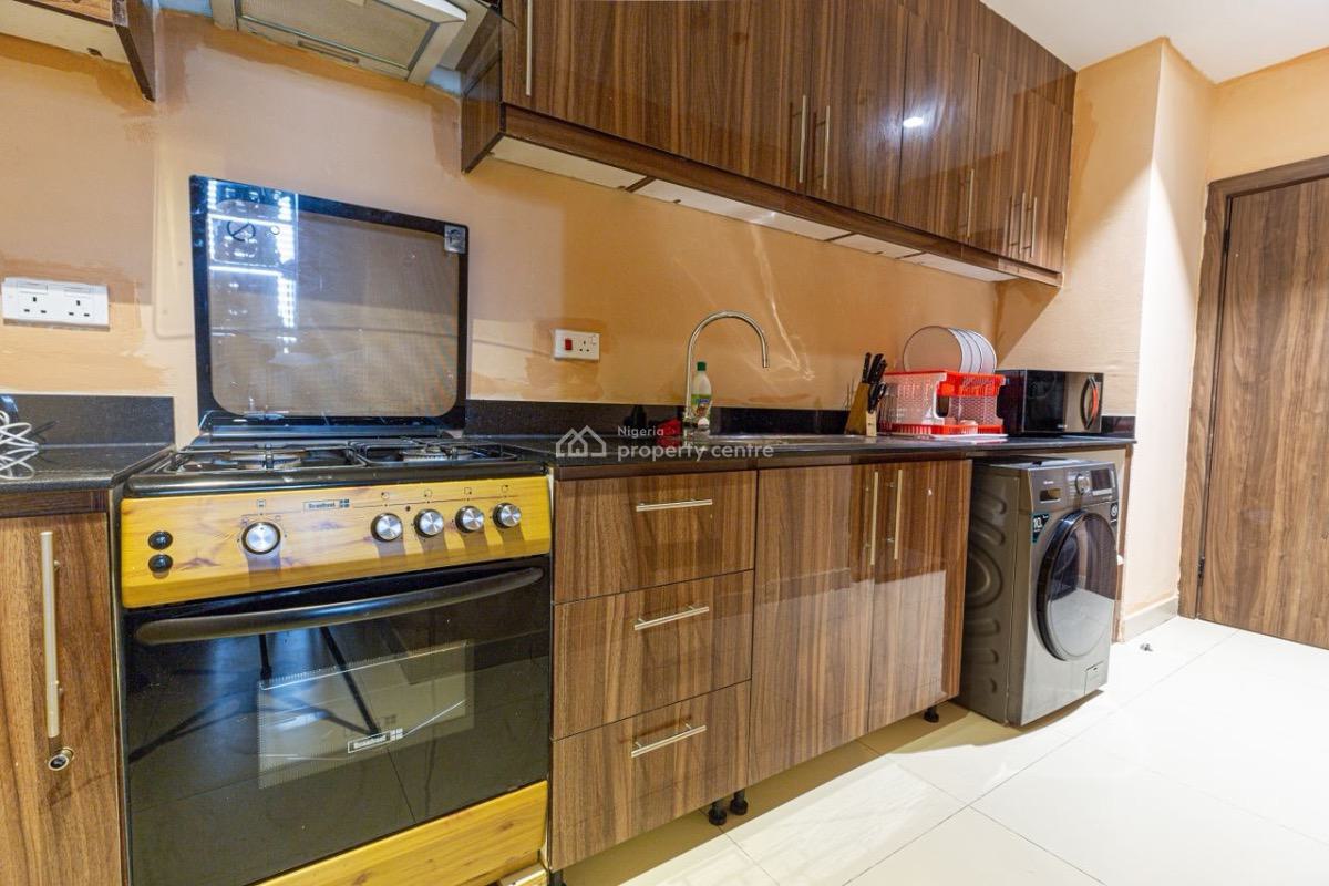 1 Bedroom Apartment with Snooker, Swimming Pool and Ps5, Lekki Phase 1, Lekki, Lagos, Flat / Apartment Short Let