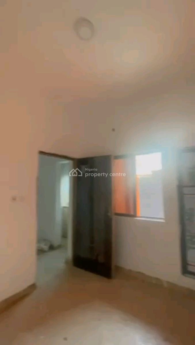 a Decent and Standard Miniflat, Groundfloor with 2toilets and Bath, Off Fola Agoro Road, Yaba, Lagos, Mini Flat (room and Parlour) for Rent