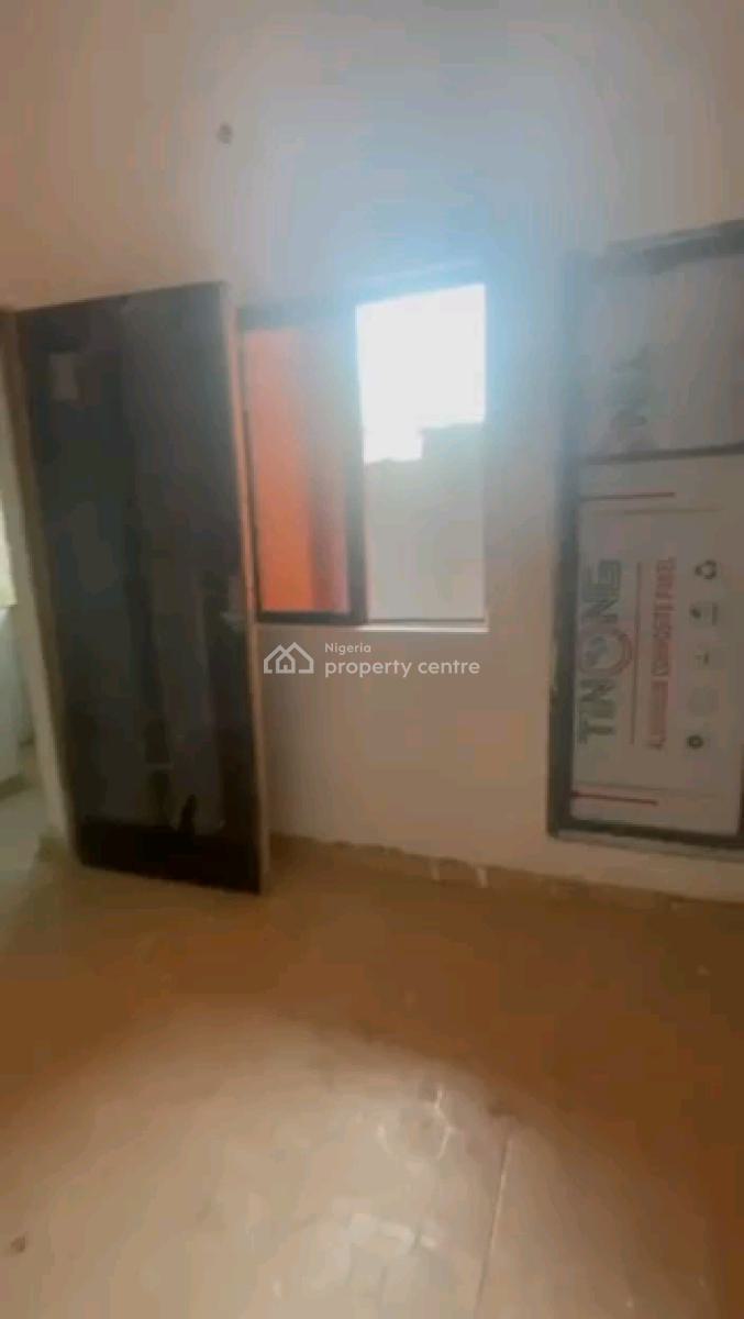 a Decent and Standard Miniflat, Groundfloor with 2toilets and Bath, Off Fola Agoro Road, Yaba, Lagos, Mini Flat (room and Parlour) for Rent