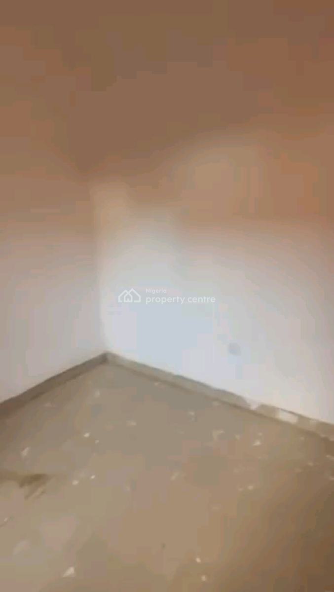 a Decent and Standard Miniflat, Groundfloor with 2toilets and Bath, Off Fola Agoro Road, Yaba, Lagos, Mini Flat (room and Parlour) for Rent
