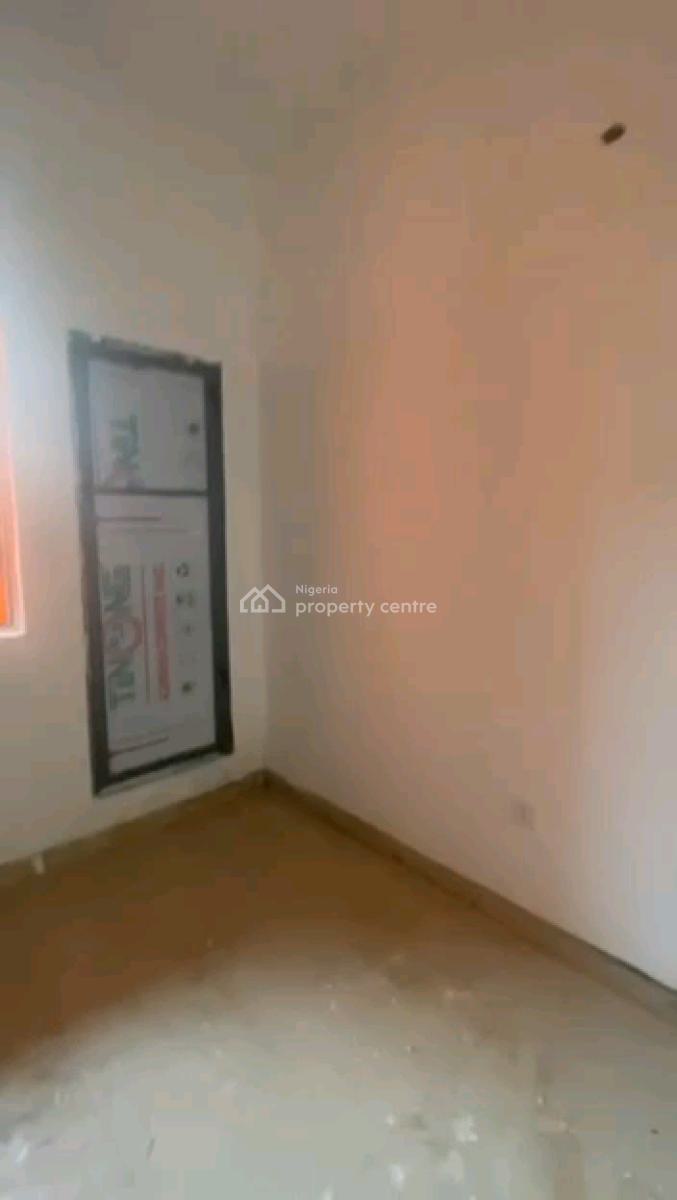 a Decent and Standard Miniflat, Groundfloor with 2toilets and Bath, Off Fola Agoro Road, Yaba, Lagos, Mini Flat (room and Parlour) for Rent