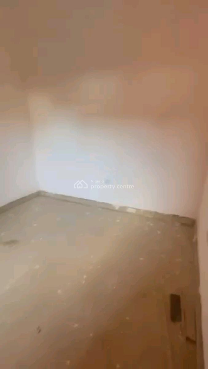 a Decent and Standard Miniflat, Groundfloor with 2toilets and Bath, Off Fola Agoro Road, Yaba, Lagos, Mini Flat (room and Parlour) for Rent