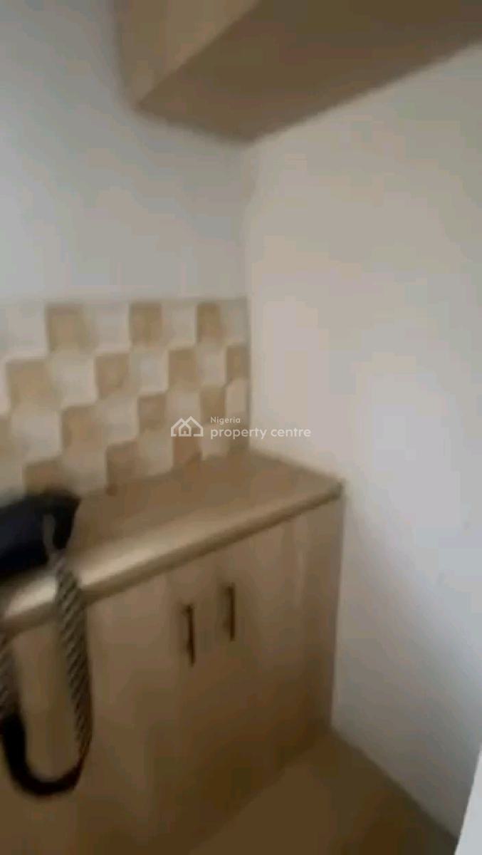 a Decent and Standard Miniflat, Groundfloor with 2toilets and Bath, Off Fola Agoro Road, Yaba, Lagos, Mini Flat (room and Parlour) for Rent