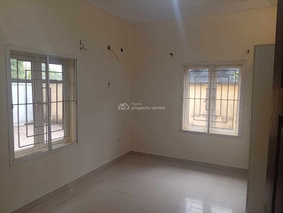 a Self Serviced 2 Bedroom Flat in Lekki Phase 1., Lekki Phase 1, Lekki Phase 1, Lekki, Lagos, Flat / Apartment for Rent