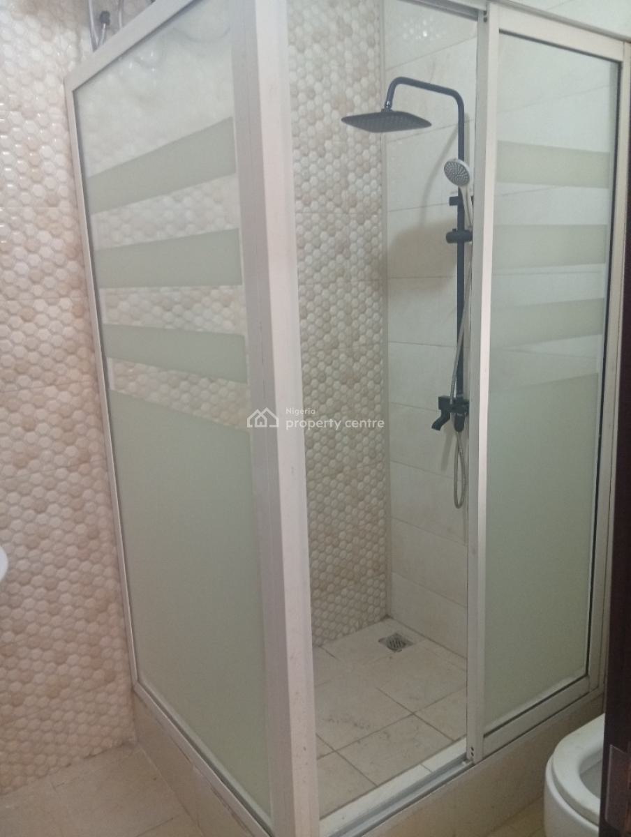 a Self Serviced 2 Bedroom Flat in Lekki Phase 1., Lekki Phase 1, Lekki Phase 1, Lekki, Lagos, Flat / Apartment for Rent