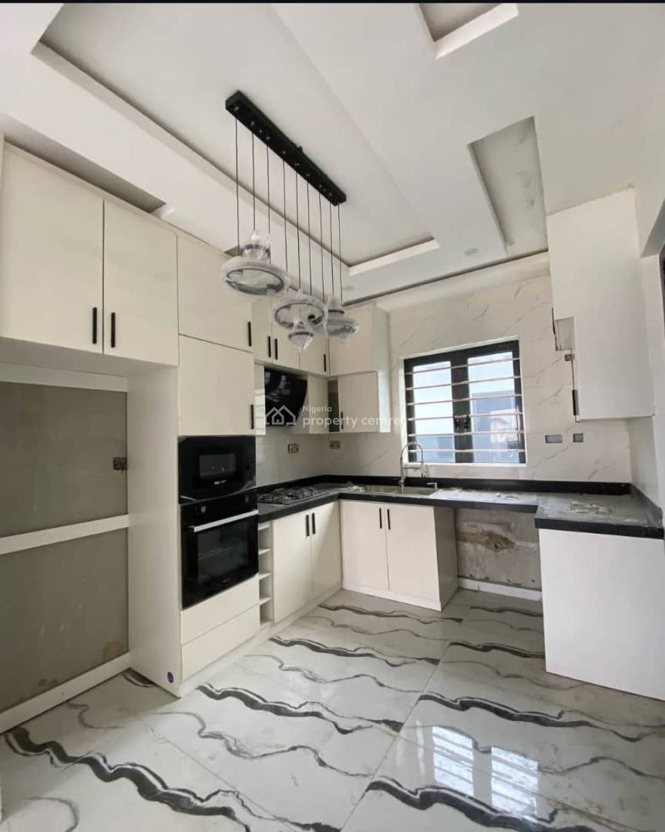 2 Bedroom Apartment, Freedom Way Lekki Phase 1, Lekki, Lagos, Flat / Apartment for Sale